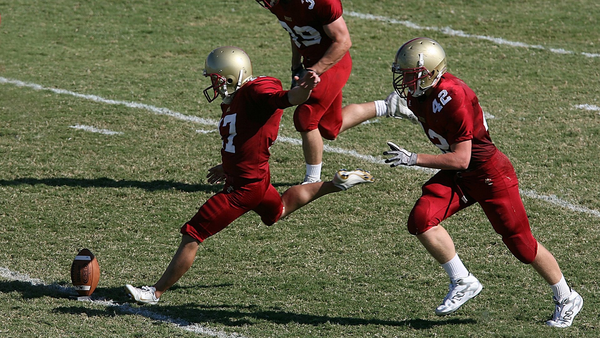 Doinb意外战胜巴塞罗那，反败为胜引爆全场！比赛高潮迭起